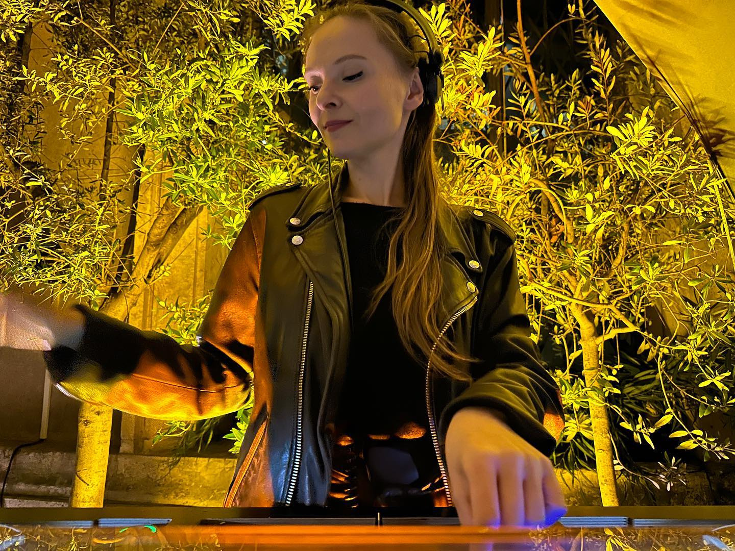 Elena Mechta aux platines