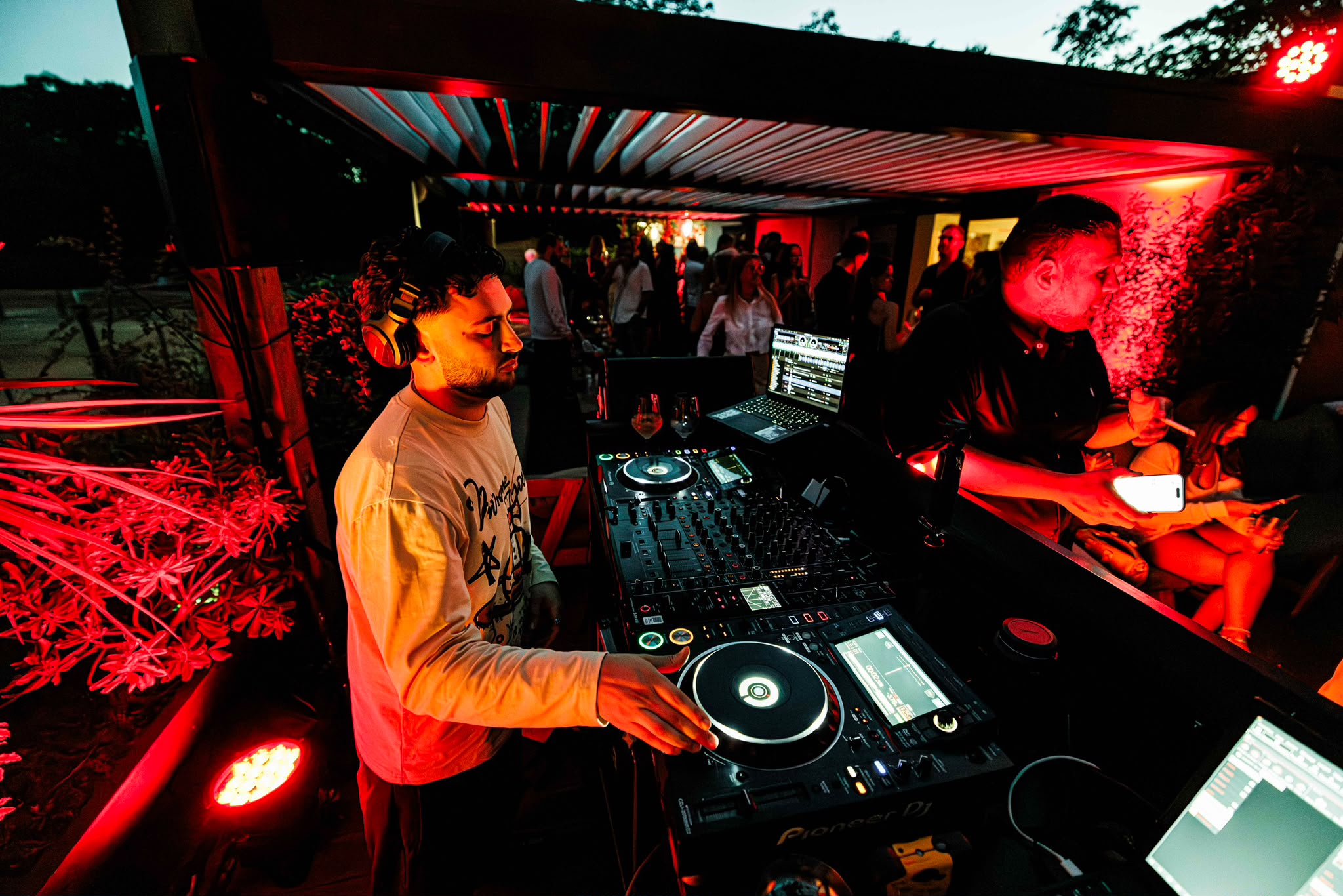 Koga aux platines — photo 1